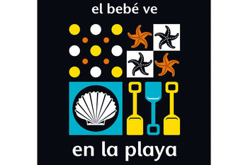 El bebé ve en la playa